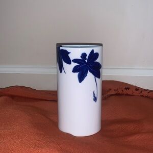 Tiffany and Co blue and white vase - ceramic material